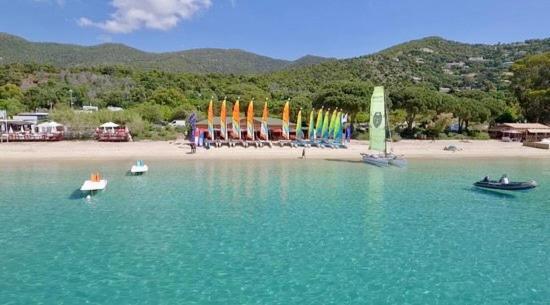 Appartement Les Pieds Dans L'Eau A Cavaliere Le Lavandou Bagian luar foto